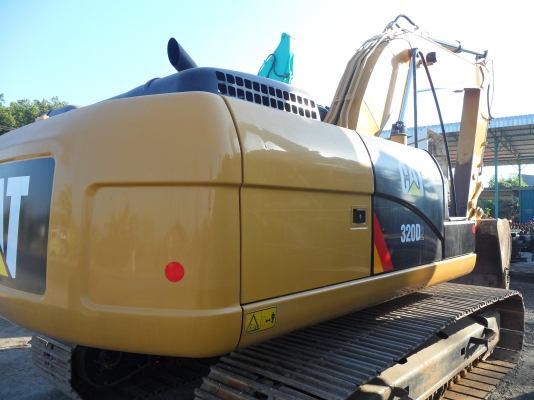 320d2 caterpillar 7,xxx ชั่วโมง ราคา 2,100,000 บาทเท่านั้น ที่ปทุมนี้นี่เอง 081-989-1989 หรั่งครับ 320d2 caterpillar 7,xxx ชั่วโมง ราคา 2,100,000 บาทเท่านั้น ที่ปทุมนี้นี่เอง 081-989-1989 หรั่งครับ