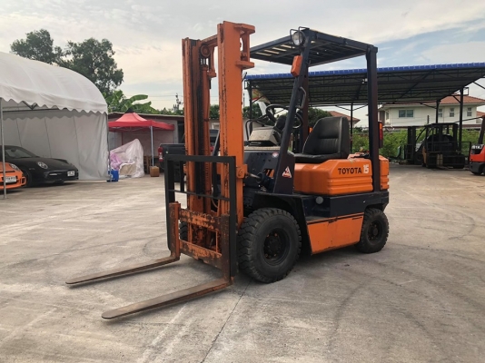 Toyota 5FG15 เกียร์Auto ยก1.5ตัน เสา3เมตร เครื่องยนต์เบนซิน Toyota 5FG15 เกียร์Auto ยก1.5ตัน เสา3เมตร เครื่องยนต์เบนซิน