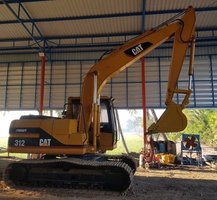 312V2 caterpillar ไฟฟ้าครบเอกสารอินวอย์ 16,xxx ชม.ราคา1,100,000บาทต่อรอง ปทุมนี้นี่เอง สนใจ081-989-1989 หรั่งครับ