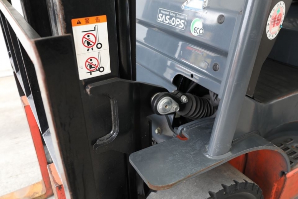 Toyota 8FGL15 ขนาดยก1.5ตัน เสายกสูง3เมตร เครื่องยนต์เบนซิล+แก๊สLPGจากโรงงานญี่ปุ่น Toyota 8FGL15 ขนาดยก1.5ตัน เสายกสูง3เมตร เครื่องยนต์เบนซิล+แก๊สLPGจากโรงงานญี่ปุ่น