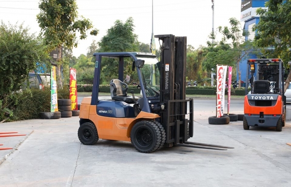 เสายกสูงพิเศษ Toyota 7FD20 เสายกสูง5.5เมตร ขนาดยก2ตัน เครื่องยนต์ดีเซล