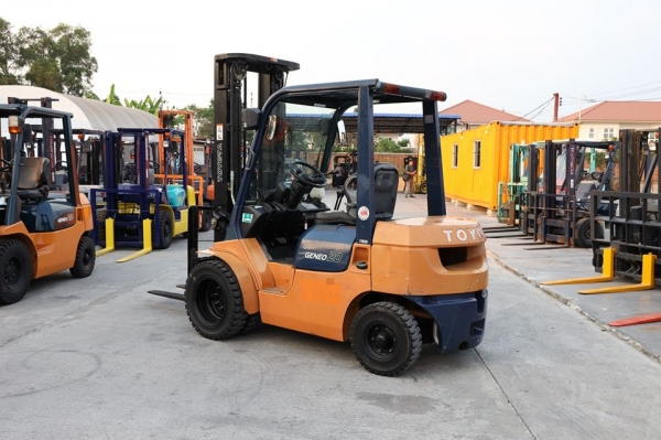 เสายกสูงพิเศษ Toyota 7FD20 เสายกสูง5.5เมตร ขนาดยก2ตัน เครื่องยนต์ดีเซล