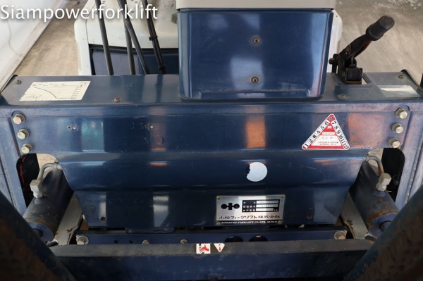 Komatsu FD20-11 ขนาดยก2ตัน เสายกสูง3เมตร เครื่องยนต์ดีเซล สวย แห้ง เดิมจากญี่ปุ่น