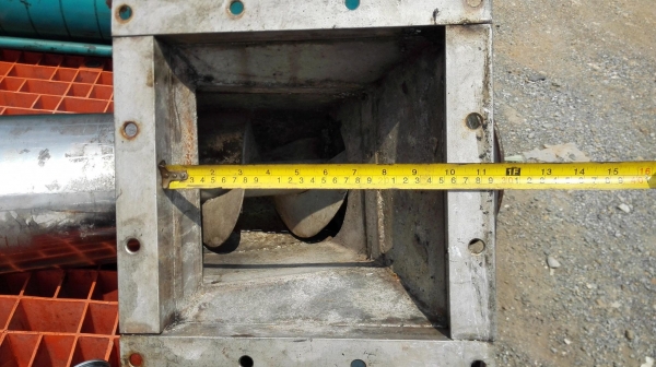 สกรูลำเลียงวัตถุดิบแบบสเตนเลส ห้องกลมยาว 120 cm ใบสกรูสเตนเลส 8” ปากท่อ เข้า-ออก 10” มอเตอร์ Mitsubishi 2 HP 380V งานสเตนเลสสภาพสวยพร้อมใช้ สกรูลำเลียงวัตถุดิบแบบสเตนเลส ห้องกลมยาว 120 cm ใบสกรูสเตนเลส 8” ปากท่อ เข้า-ออก 10” มอเตอร์ Mitsubishi 2 HP 380V งานสเตนเลสสภาพสวยพร้อมใช้