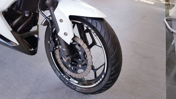 Z250 รถสวย ราคาโครตถูก รับแลกเปลี่ยน Z250 รถสวย ราคาโครตถูก รับแลกเปลี่ยน