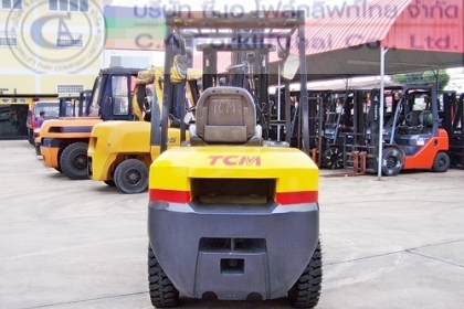 ขาย รถโฟล์คลิฟท์ TCM รุ่น FHD30T3A