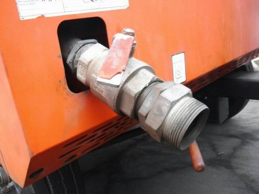 ขายเครื่องลมIngersoll randขนาด900cfm แรงดัน13บาร์ เครื่องยนตร์คัมมิ่นเครื่องเก่านอกไม่เคยใช้ในไทย ราคา680,000 บาท ขายเครื่องลมIngersoll randขนาด900cfm แรงดัน13บาร์ เครื่องยนตร์คัมมิ่นเครื่องเก่านอกไม่เคยใช้ในไทย ราคา680,000 บาท