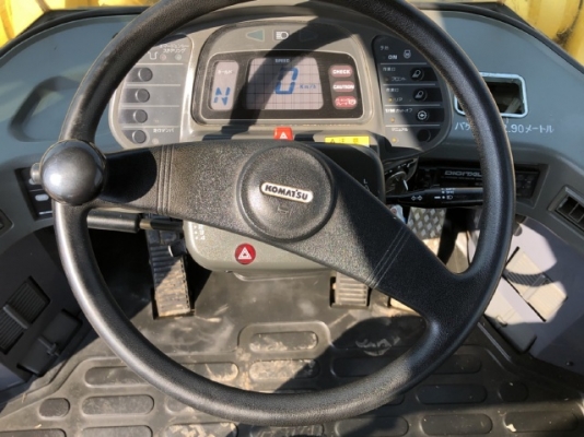 ขายรถตักล้อยาง KOMATSU WA350-3 นำเข้าเองจากญี่ปุ่น สภาพสวยพร้อมใช้งาน มีVDOการทำงานครับ ขายรถตักล้อยาง KOMATSU WA350-3 นำเข้าเองจากญี่ปุ่น สภาพสวยพร้อมใช้งาน มีVDOการทำงานครับ