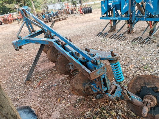 ผาน 4 TTเฟิร์ส