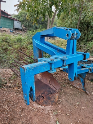 ผานขุดมันรถไถฟอร์ด