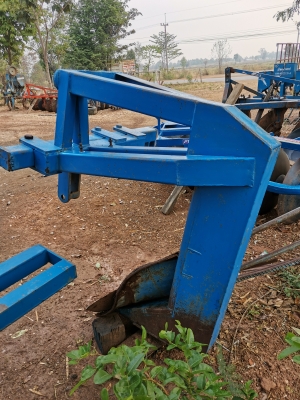 ผานขุดมันรถไถฟอร์ด