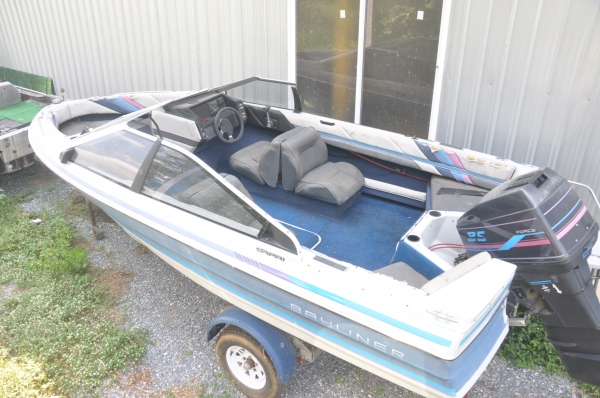 เรือมือ2นำเข้าจาก อเมริกา BAYLINER CAPRI 20 ฟุตเ