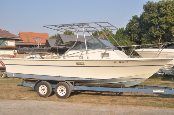 เรือมือ2นำเข้าจาก อเมริกา BAYLINER CAPRI 20 ฟุตเ เรือมือ2นำเข้าจาก อเมริกา BAYLINER CAPRI 20 ฟุตเ