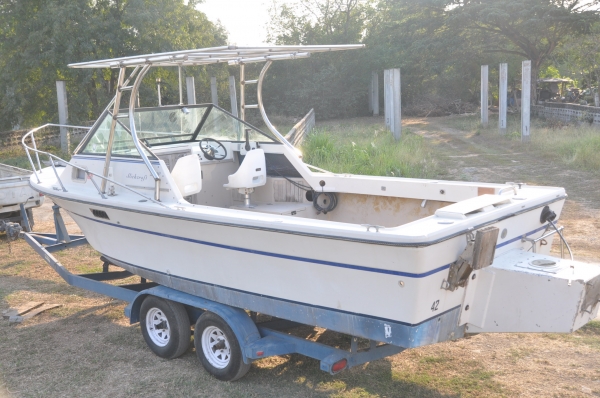 เรือมือ2นำเข้าจาก อเมริกา BAYLINER CAPRI 20 ฟุตเ