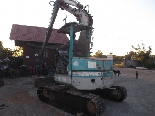 ขายรถคีบไม้ยูคา KOMATSU PC 50 UU - 1 พร้อมใช้ตัวคีบสร้างขึ้นใหม่โดยช่างผู้ชำนาญงาน