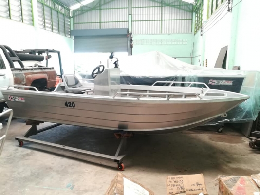 เรืออลูมิเนียม Revotex 435