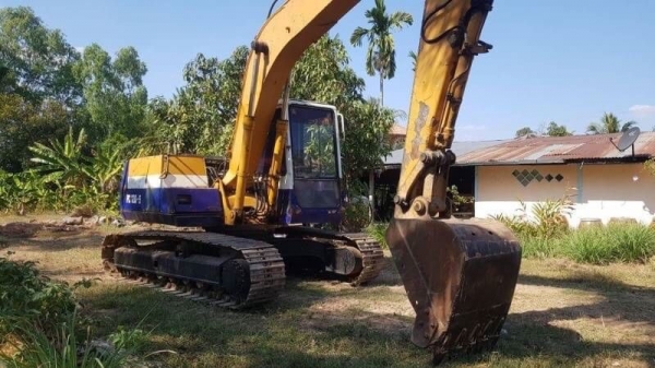 ขาย 555,000 ต่อรอง KOMATSU PC120-5 คอนโทรล สั้น (ตัวเดินใหญ่ แอร์เย็น สภาพพร้อมใช้  สนใจ  สุรินทร์ โทร 0610710295  สนใจ รายการสินค้า อื่นๆ ที่ เว็ปไชค์ Truck2Hand https://www.truck2hand.com/index.php?actions=content/search&amp;member_id=136193  Facebook ส