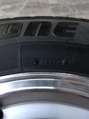 ขายล้อTurbo 14x6 et-7+บริสโตน195r14ปี16-17 ล้อสวย-ยางดอกหนาๆ โทร.0879050181.ส่งได้ครับ