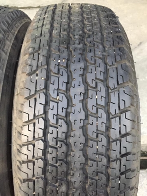 ขายยางบริสโตน.265/70/16ปี2014 ดอกยางยังสวย ไร้ตำหนิ โทร.0879050181.ส่งได้ครับ