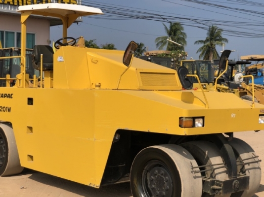 ขายรถบด 7 ล้อ DYNAPAC CP201W นำเข้าเองจากญี่ปุ่น สภาพสวยพร้อมใช้ มีVDOการทำงานครับ