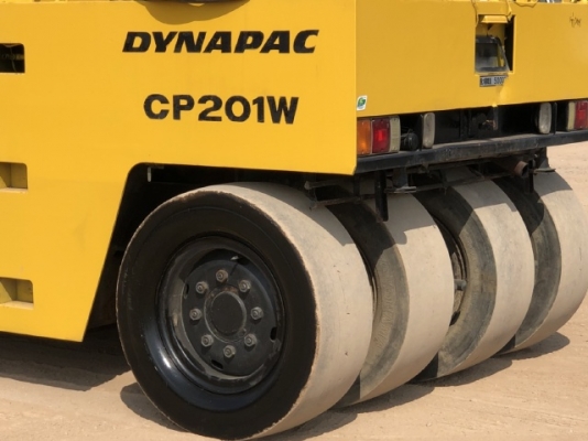 ขายรถบด 7 ล้อ DYNAPAC CP201W นำเข้าเองจากญี่ปุ่น สภาพสวยพร้อมใช้ มีVDOการทำงานครับ