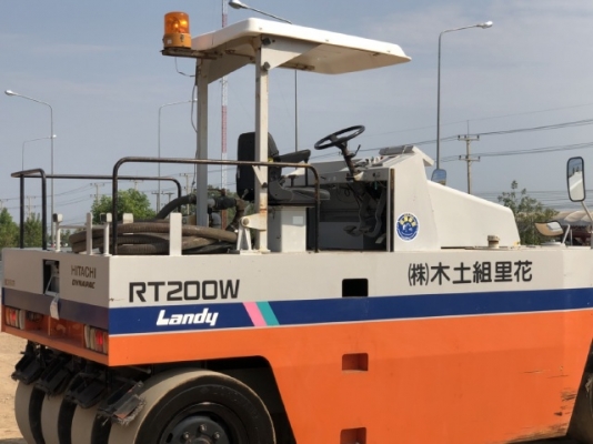 ขายรถบด 7 ล้อยาง HITACHI RT200W (4XX ชั่วโมง) นำเข้าเองจากญี่ปุ่น สภาพสวยพร้อมใช้งาน มีVDOการทำงานครับ