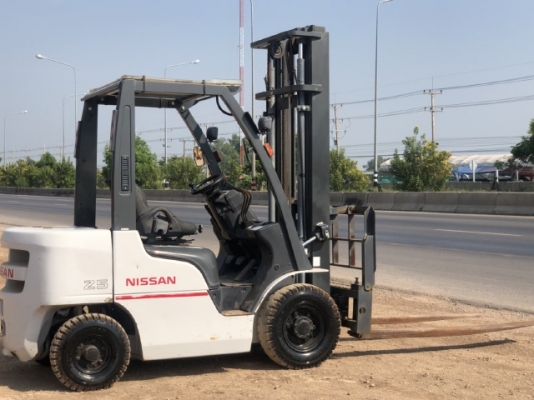 ขายรถยกดีเซล NISSAN 2.5 ตัน ปี 2013 นำเข้าเองจากญี่ปุ่น สภาพสวยพร้อมใช้ มีVDOการทำงานครับ