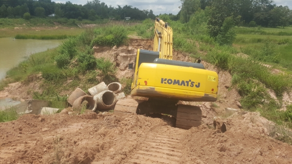 ขายด่วน Komatsu pc200-8 สวยๆสดๆ