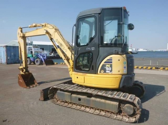ขายKOMATSU PC50MR-2. เก่านอกแท้  เดิมๆๆ  เครื่องปั๊มแห้ง  สวย  พร้อมใช้  โทร 089-3818694 จ๊อย