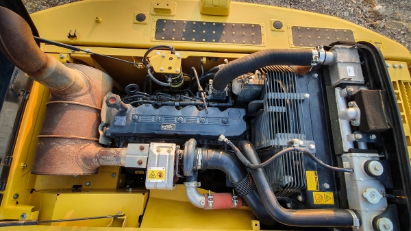 ขายรถขุดมือสอง KOMATSU PC200-8M0 ใช้งาน 4 พันชั่วโมง (ระยะประกัน PM ถึง 7 พันชั่วโมง)