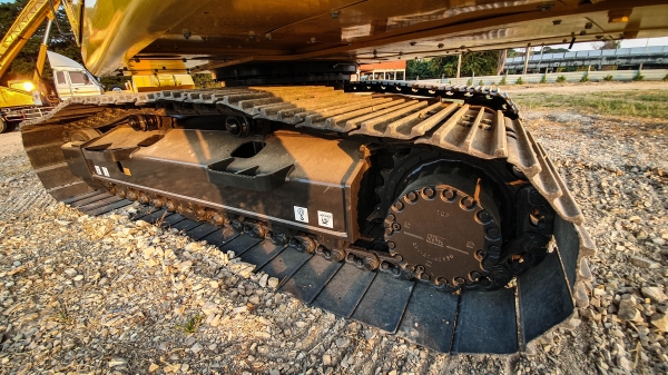 ขายรถขุดมือสอง KOMATSU PC200-8M0 ใช้งาน 4 พันชั่วโมง (ระยะประกัน PM ถึง 7 พันชั่วโมง)