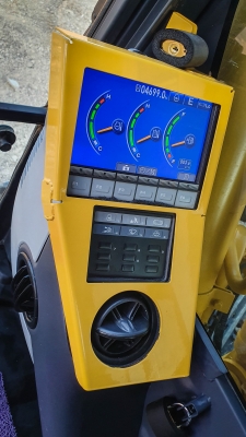 ขายรถขุดมือสอง KOMATSU PC200-8M0 ใช้งาน 4 พันชั่วโมง (ระยะประกัน PM ถึง 7 พันชั่วโมง)