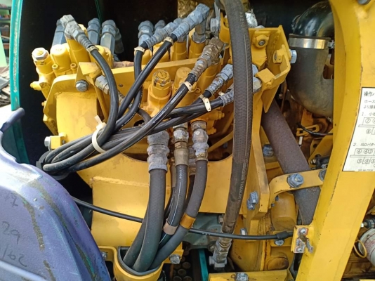 ขายKOMATSU PC30-7 เก่านอกแท้ เดิมๆๆสภาพสวย เครื่องปั๊มแห้ง พร้อมใช้ โทร 089-3818694 จ๊อย