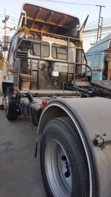 ขาย 6ล้อ หัวลาก ISUZU ROCKY 195 แรงม้า