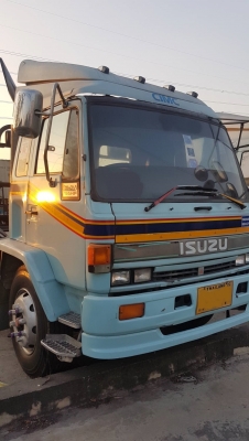 ขาย 6ล้อ หัวลาก ISUZU ROCKY 195 แรงม้า