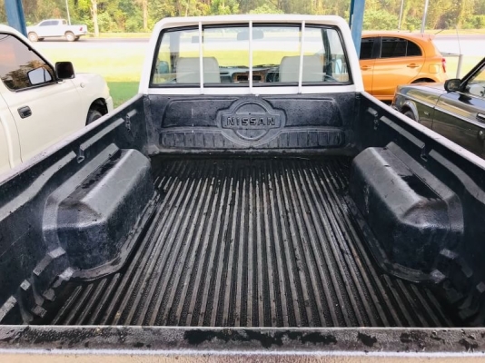 กระบะ Nissan Frontier ตอนเดียว สภาพดีมากๆ เดิมทั้งคัน ไม่เคยใช้งานหนัก ขายพร้อมทะเบียนเลขสวย รถศูนย์