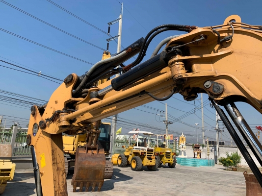 CAT 303SR ตู้เก๋ง รถนำเข้าตรงจากญี่ปุ่น ราคาไม่แพงครับ