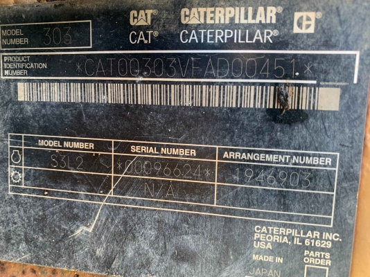 CAT 303SR ตู้เก๋ง รถนำเข้าตรงจากญี่ปุ่น ราคาไม่แพงครับ