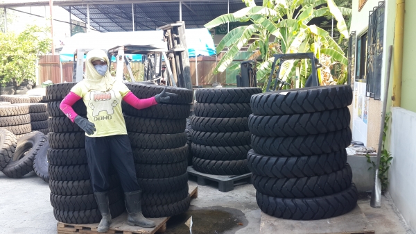 ขาย ยางลม รถยกโฟล์คลิฟท์ ขนาด 600-15 ,28&times;9-15 , 700-12 ,650-10,600-9 ยางญี่ปุ่น หรือ ไต้หวัน ค่ะ 0844591695 เหมี๋ยวค่ะ