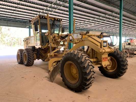 รถเกรด CAT 140H หนัก 14.7 ตัน เครื่อง 10.3 ลิตร 6สูบ 185แรงม้า ที่2000รอบ/นาที