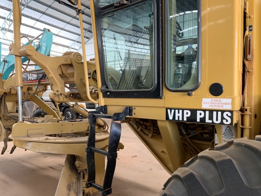 รถเกรด CAT 140H หนัก 14.7 ตัน เครื่อง 10.3 ลิตร 6สูบ 185แรงม้า ที่2000รอบ/นาที