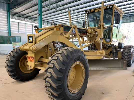 รถเกรด CAT 140H หนัก 14.7 ตัน เครื่อง 10.3 ลิตร 6สูบ 185แรงม้า ที่2000รอบ/นาที