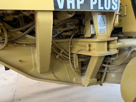 รถเกรด CAT 140H หนัก 14.7 ตัน เครื่อง 10.3 ลิตร 6สูบ 185แรงม้า ที่2000รอบ/นาที