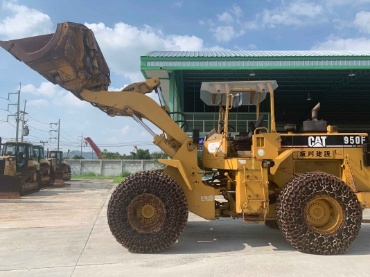 รถนอกขายถูก รถตัก CAT รุ่น 950F2 By PCC TRADER รถนอกขายถูก รถตัก CAT รุ่น 950F2 By PCC TRADER