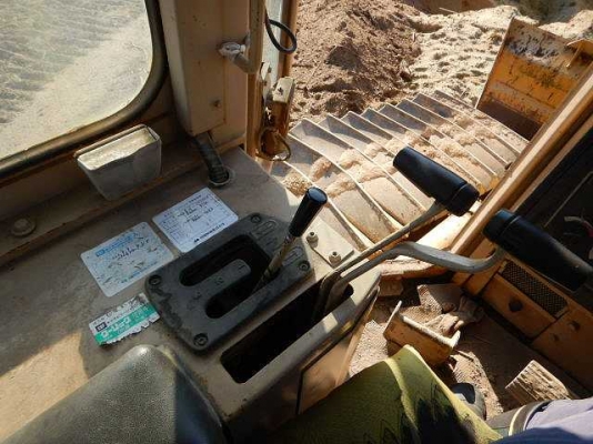 ขาย D4H นำเข้าจากญี่ปุ่น สนใจติดต่อ อำพล 090-9694506, 00-3031241