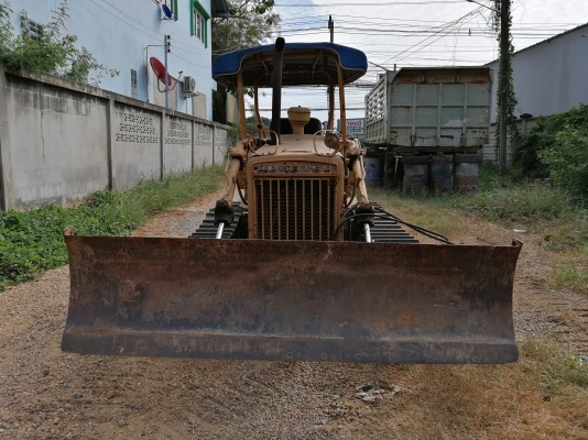 แทรกเตอร์ komatsu d20p-3  เครื่องแน่น แทรคดี รถพร้อมใช้งานบ้าน นิวัฒน์ยนต์086-3764064/085-5085008