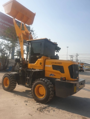 รถตักล้อยาง