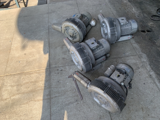 ขายริงโบวเวอร์ดูด-เป่าอากาศ FENRZ 2.3HP. 220V ไฟบ้าน(หายาก) สภาพสวย หมุนนิ่ม ขนาดท่อ 1.5นิ้ว พร้อมใช้งาน มี 4ตัวครับ ราคาตัวละ 4,800 บาท