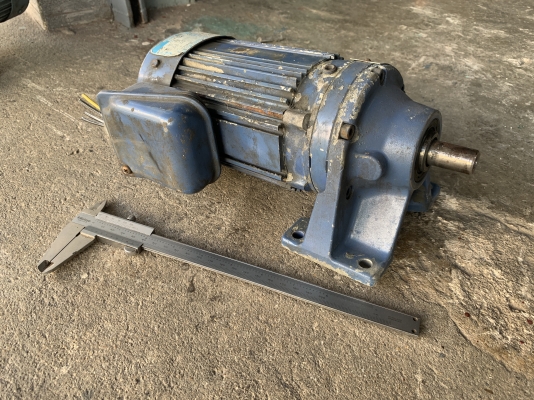 ขายมอเตอร์เกียร์ Cycro drive Sumitomo 0.5HP. 380V อัตราทด 1:17 เพลาออกประมาณ 85รอบต่อนาที สภาพสวย หมุนนิ่ม พร้อมใช้งาน