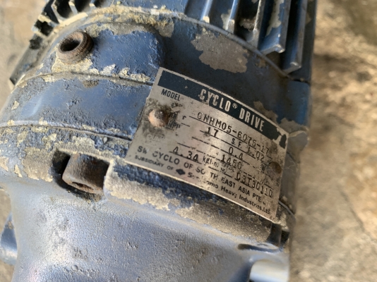 ขายมอเตอร์เกียร์ Cycro drive Sumitomo 0.5HP. 380V อัตราทด 1:17 เพลาออกประมาณ 85รอบต่อนาที สภาพสวย หมุนนิ่ม พร้อมใช้งาน